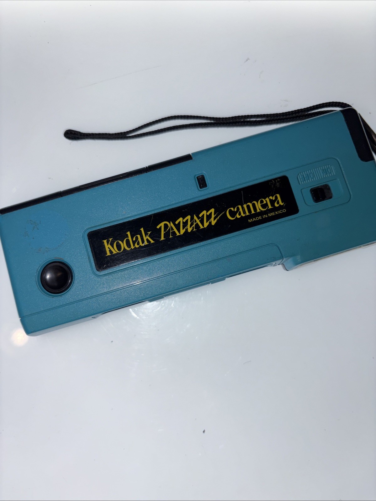VINTAGE 1990'S KODAK PAZZAZZ CAMERA BLUE/TEAL TAKES 110 FILM