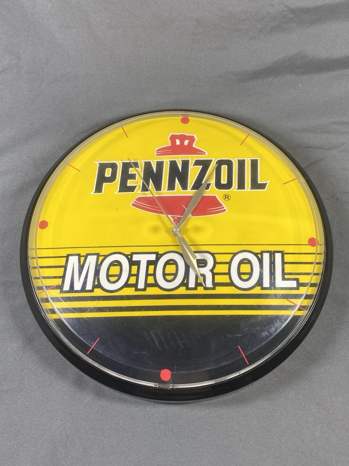 Vintage Pennzoil Motor Oil Advertising Chaney Wall Clock Made In USA 12.5”