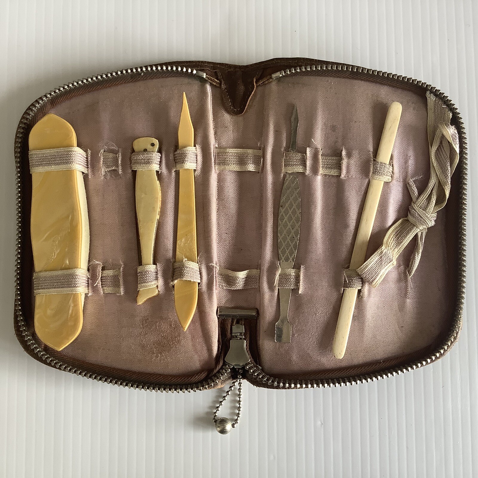 Rare Antique Vintage Art Deco Manicure Bakelite Tool Set 