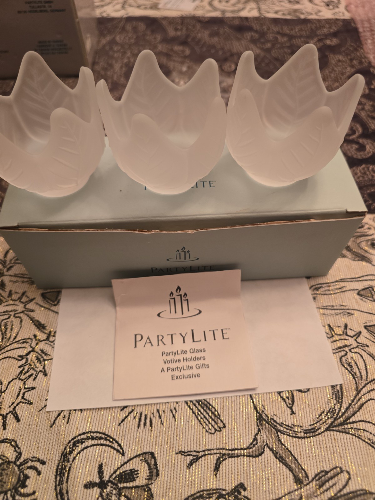 Partylite P0290 Frosted Lotus Blossom Candle Holders Set of 3 Glass Tealights Partylite P0290 Frosted Lotus Blossom Candle Holders Set of 3 Glass Tealights