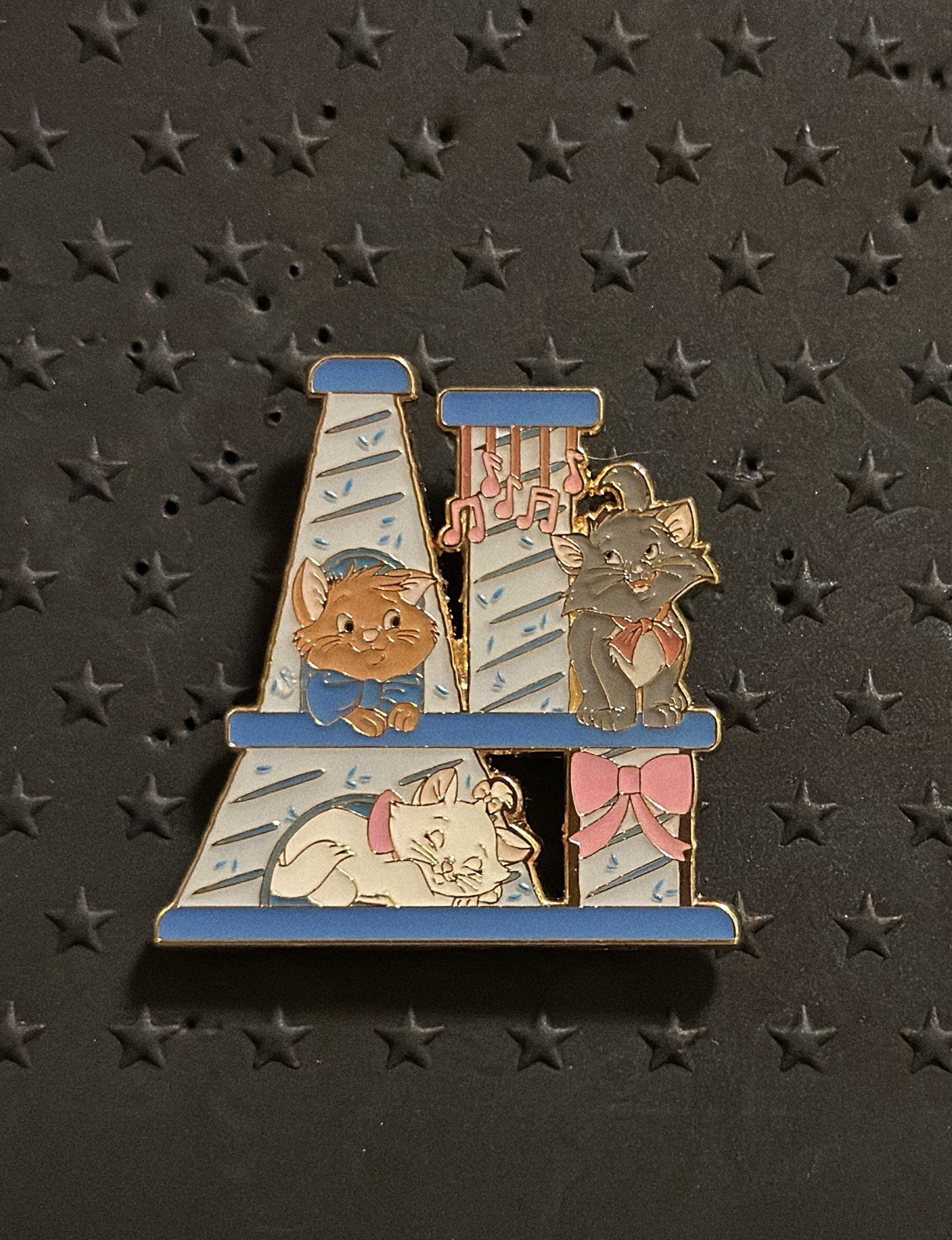 Loungefly Disney Cats & Dogs Cat Trees Enamel Pin BoxLunch Exclusive-Aristocats
