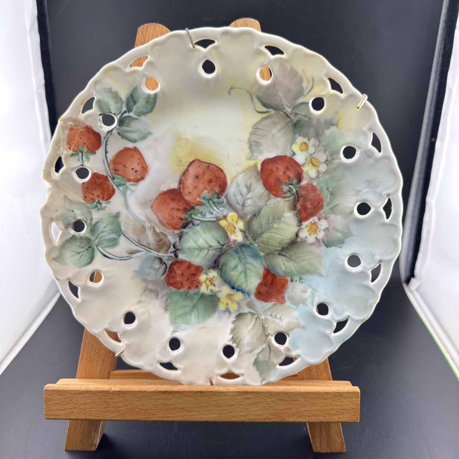 8” Porcelain Plate With Strawberries 📦 Signed