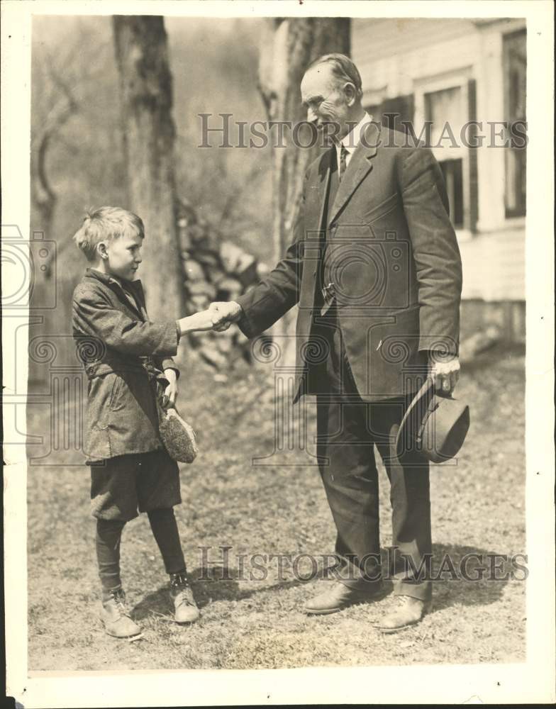1925 Press Photo Col. John C. Coolidge greeted by Everett Blanchard at Plymouth 1925 Press Photo Col. John C. Coolidge greeted by Everett Blanchard at Plymouth
