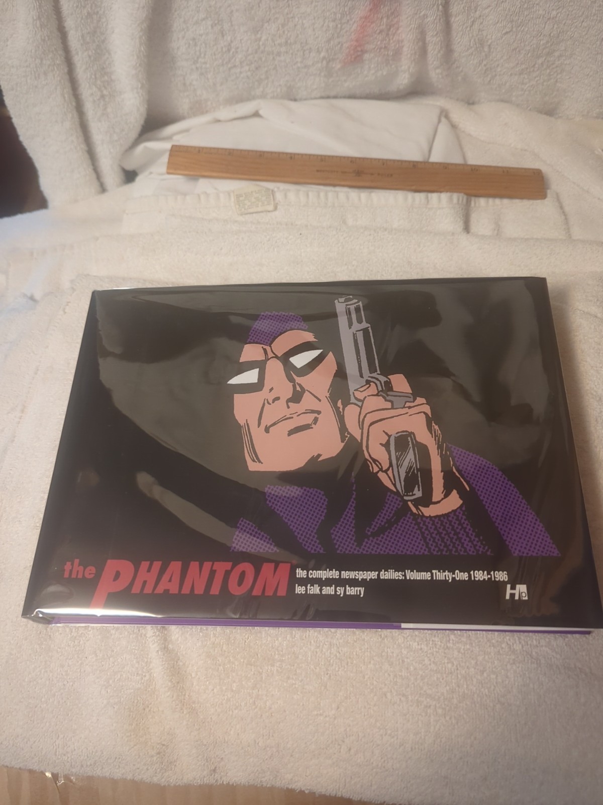Phantom. #31 Complete Newspaper dailies: 1984-1986.  Hermes Press HC