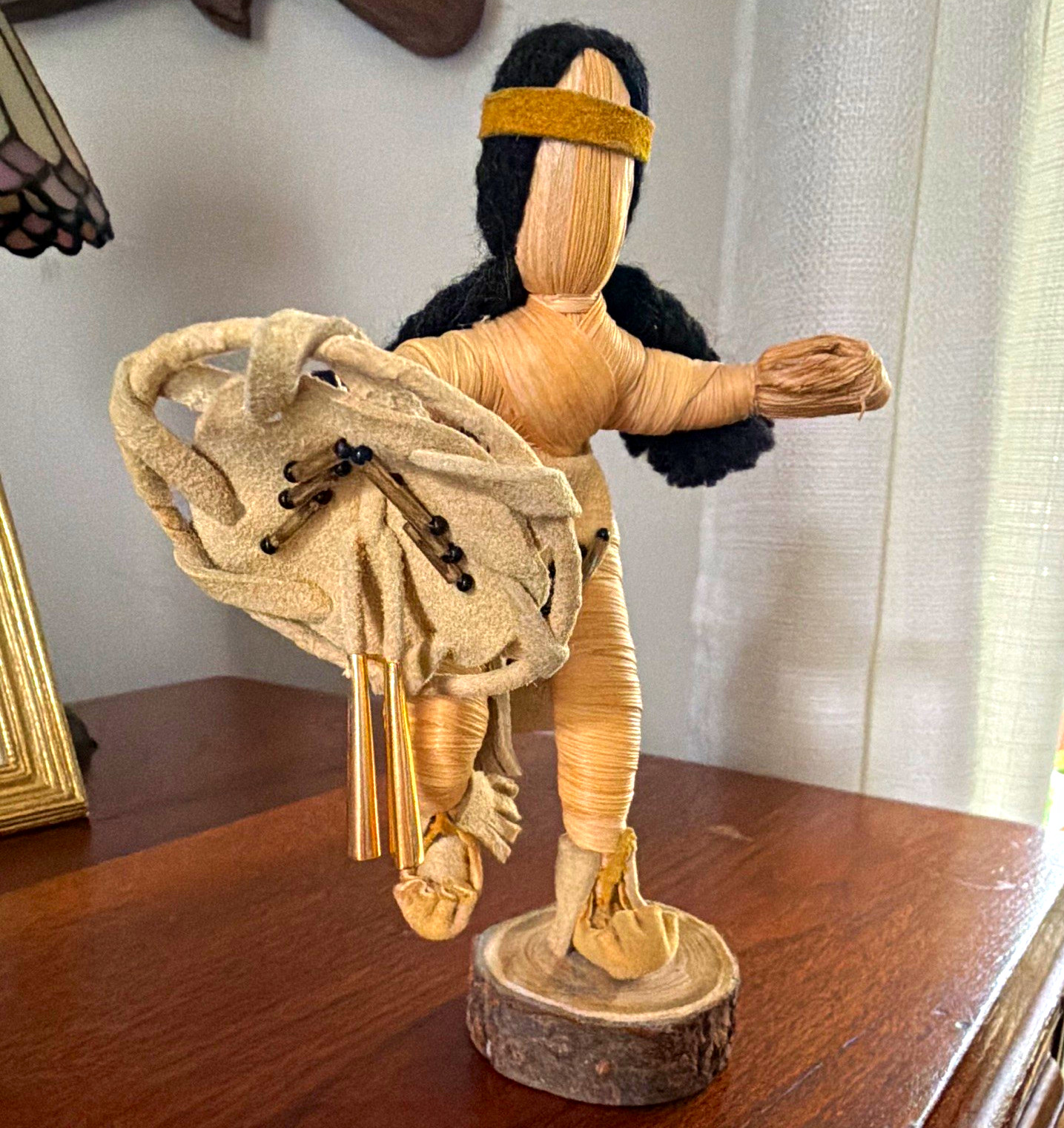 Handmade Native American Corn Husk Figurine w/ Drum Iroquois Dancer kachina 