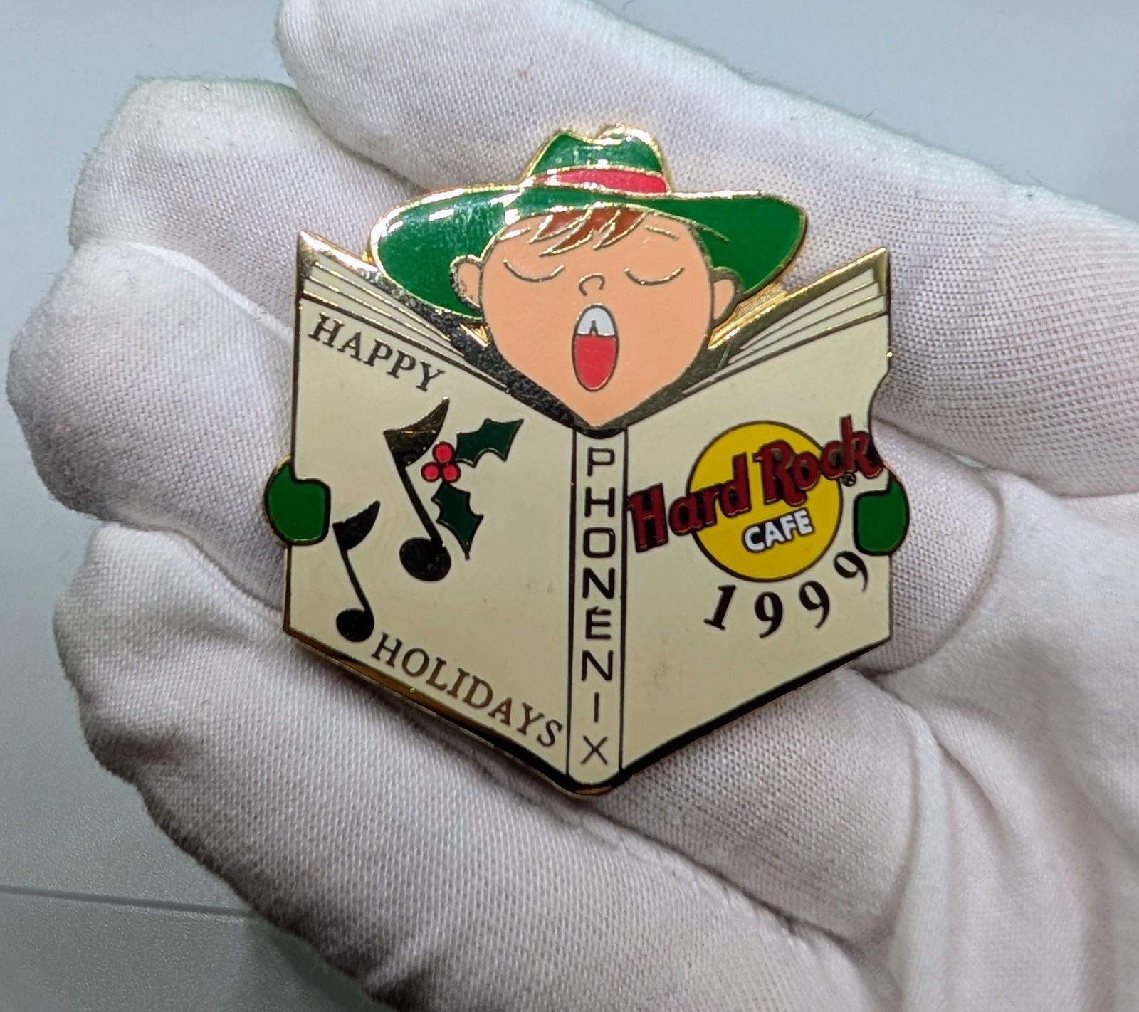 Hard Rock Cafe Phoenix 1999 Happy Holidays Caroler Kid Lapel Pin