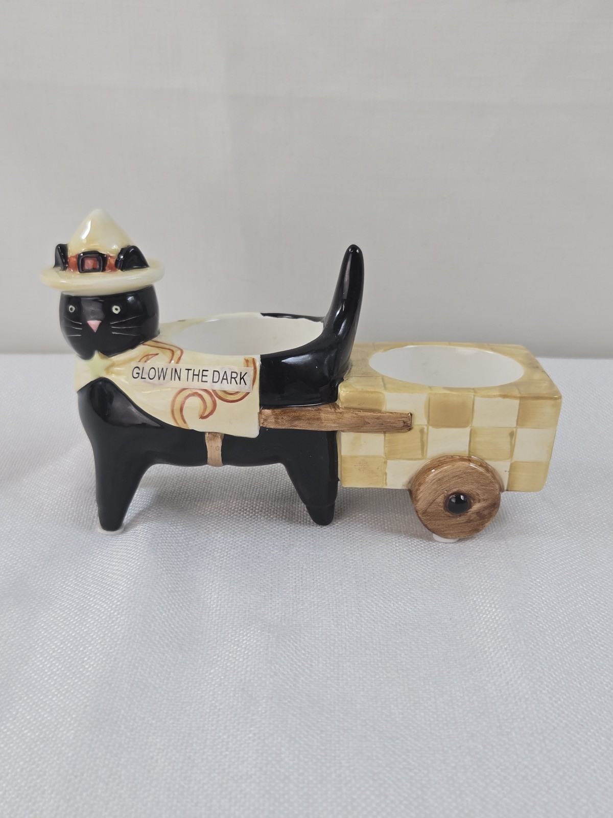 Yankee Candle Halloween Black Cat Witch with Wagon Tealight Candle Holder Glow
