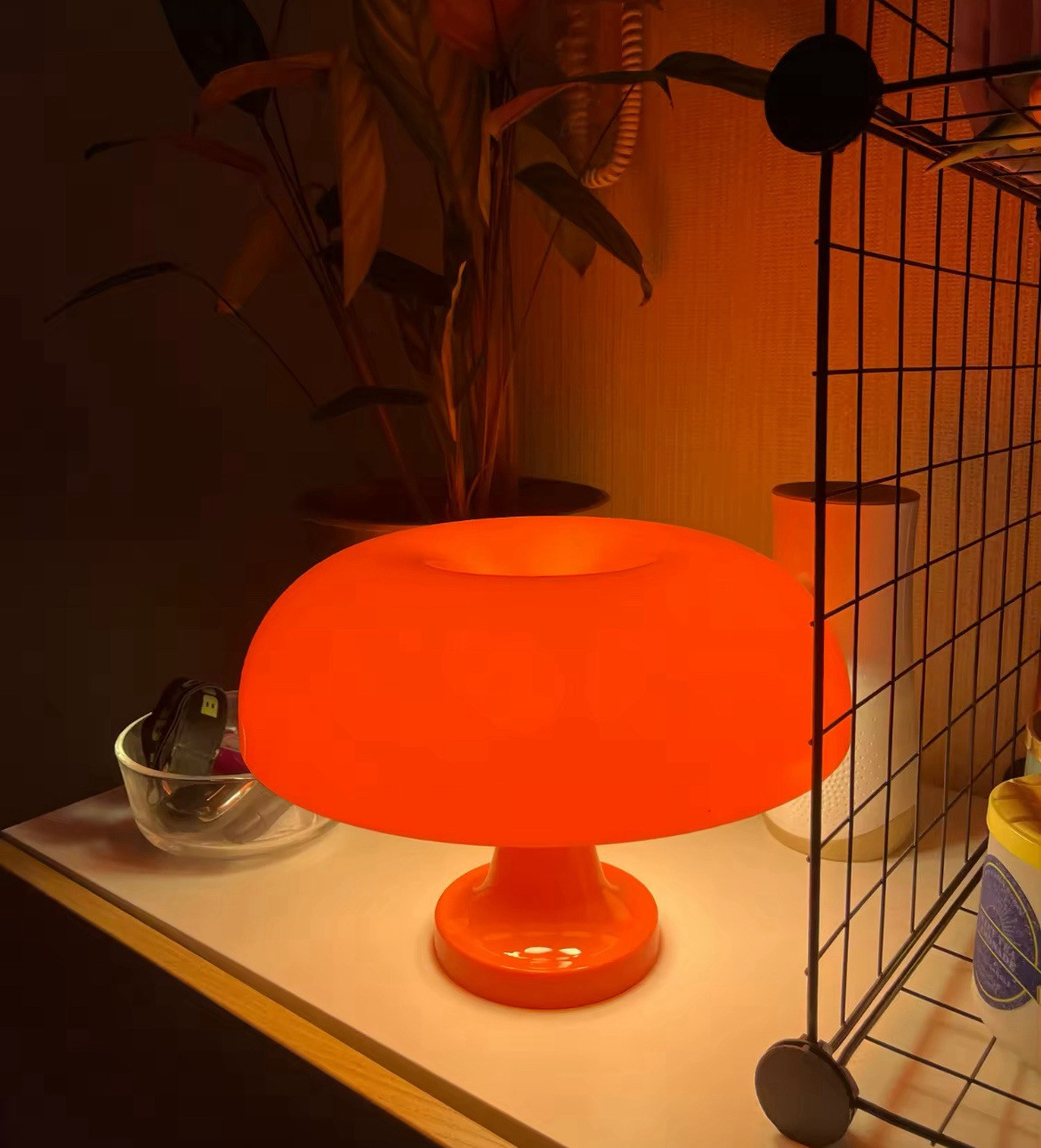 Bauhaus-inspired Retro Bedside Table Lamp - WabI-Sabi Ambient Pure Orange Light