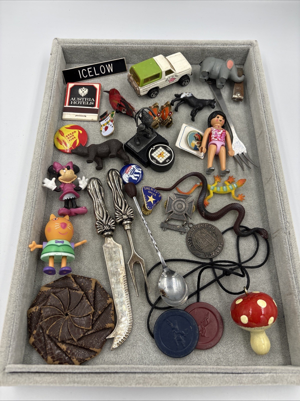 Vintage junk drawer lot items advertising Smalls Older As Shown Lot#31345 Vintage junk drawer lot items advertising Smalls Older As Shown Lot#31345
