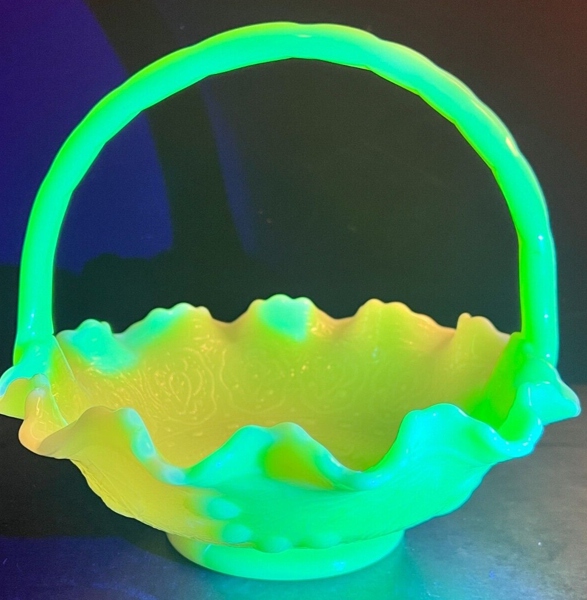 Fenton Glowy Shiny Custard Basket with Spanish Lace Pattern - 8