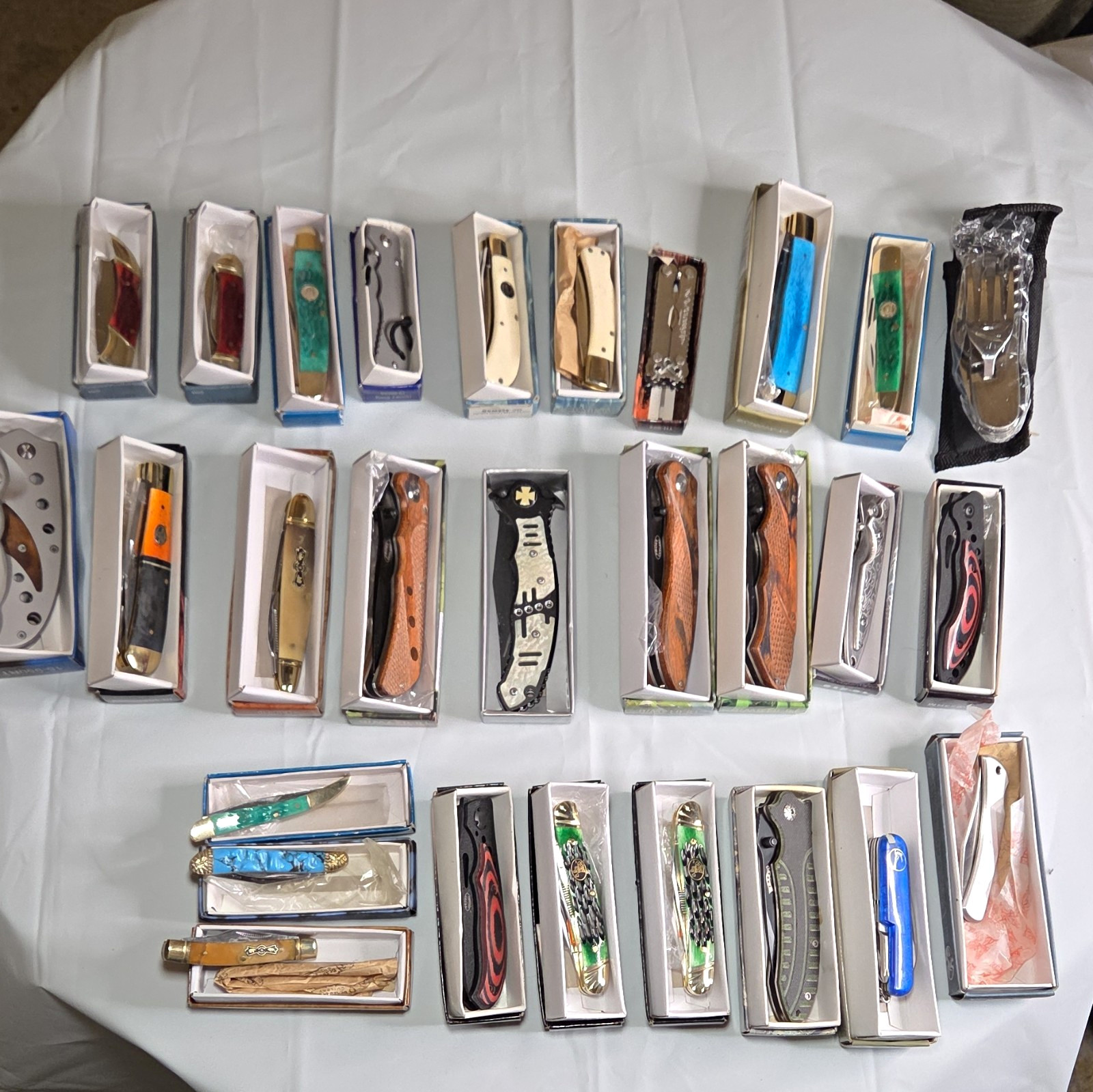 Mixed Lot 28 Assorted Boxed Folding Pocketknives, SS Blades, Multi Tool