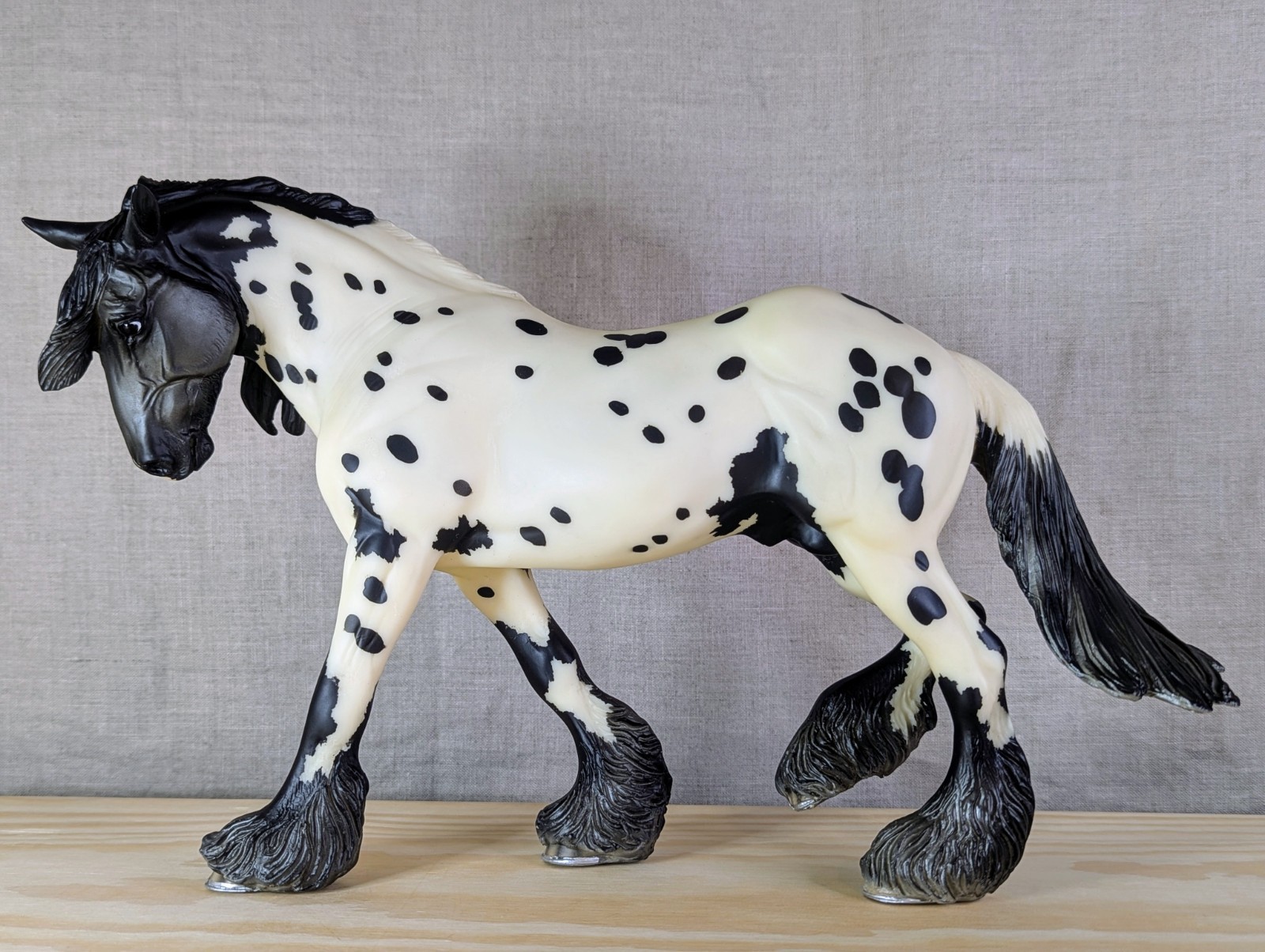 Breyer #1420 Four Seasons Treasure Hunt - Winter black leopard appaloosa Othello