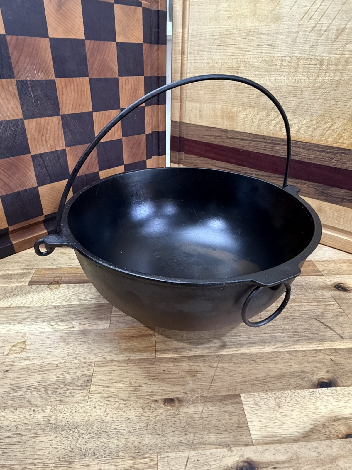 Erie (Pre-Griswold) - #2 Scotch Bowl