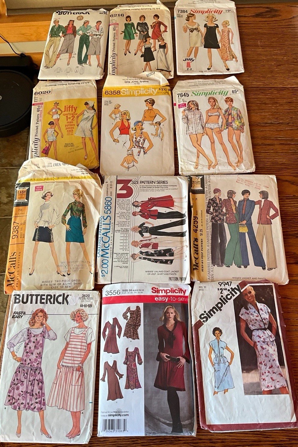 Vintage Women’s Sewing Patterns Lot of 12 Halters * Swimsuit * Dresses * Jumpers