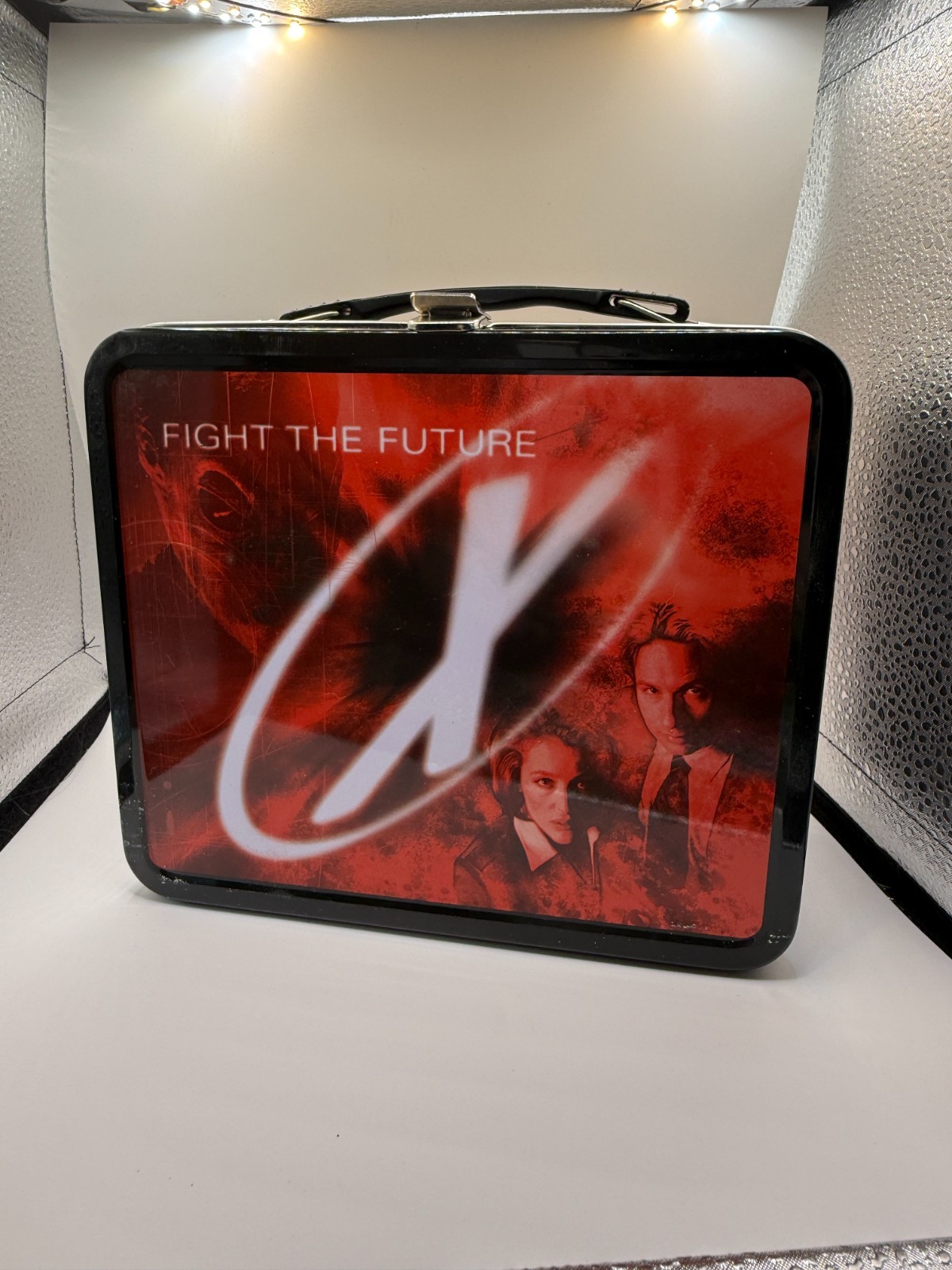 Vintage The X-Files Fight The Future Metal Lunch Box 1998 Vintage The X-Files Fight The Future Metal Lunch Box 1998