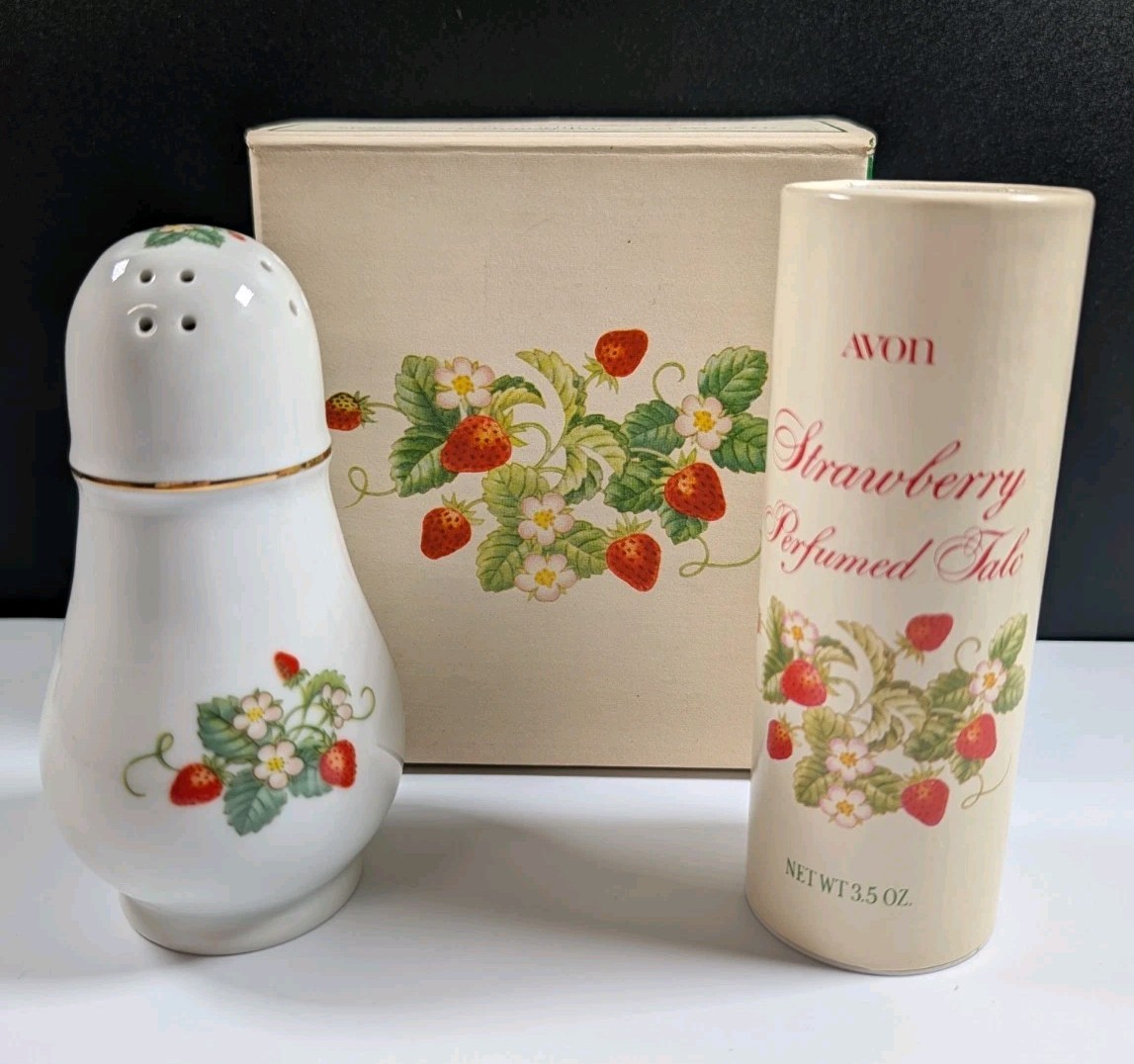 Avon Vintage 1979 Strawberry Porcelain Sugar Shaker 22K Gold Trim Talc New VTG