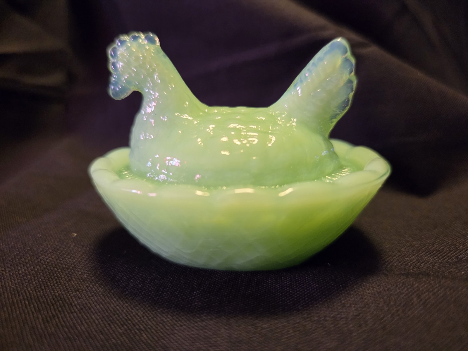 Vintage Miniature Hen On A Nest/Chicken On A Nest Jadite Green Glass HON
