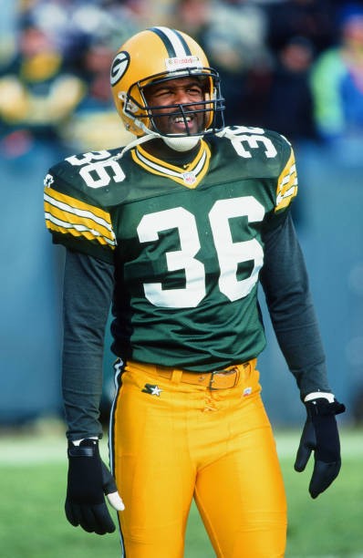 Green Bay Packers defensive back LeRoy Butler on the field before - Old Photo 1