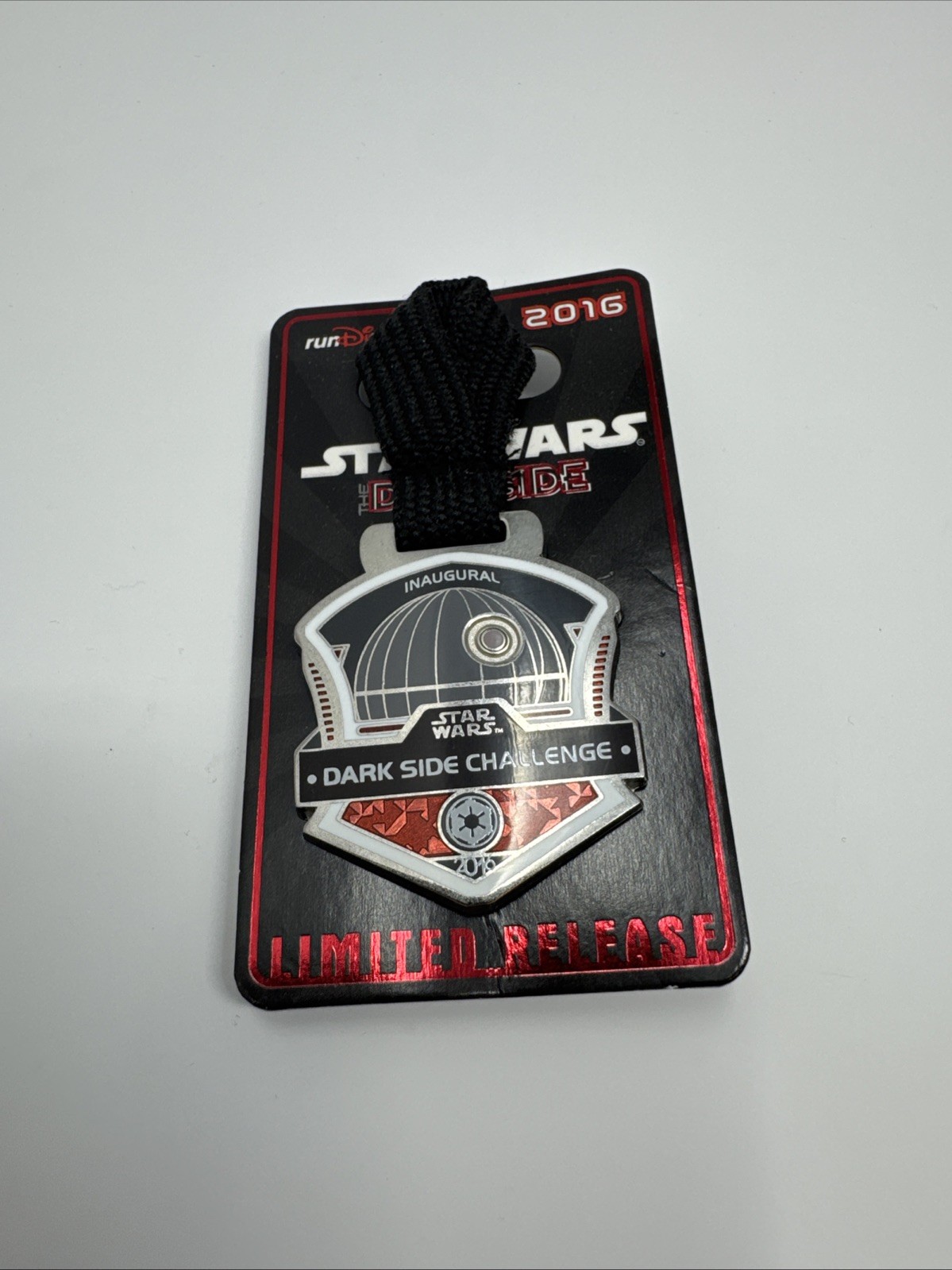 Disney Pin -  2016 Star Wars 1/2 Marathon - Dark Side Challenge - Inaugural WDW