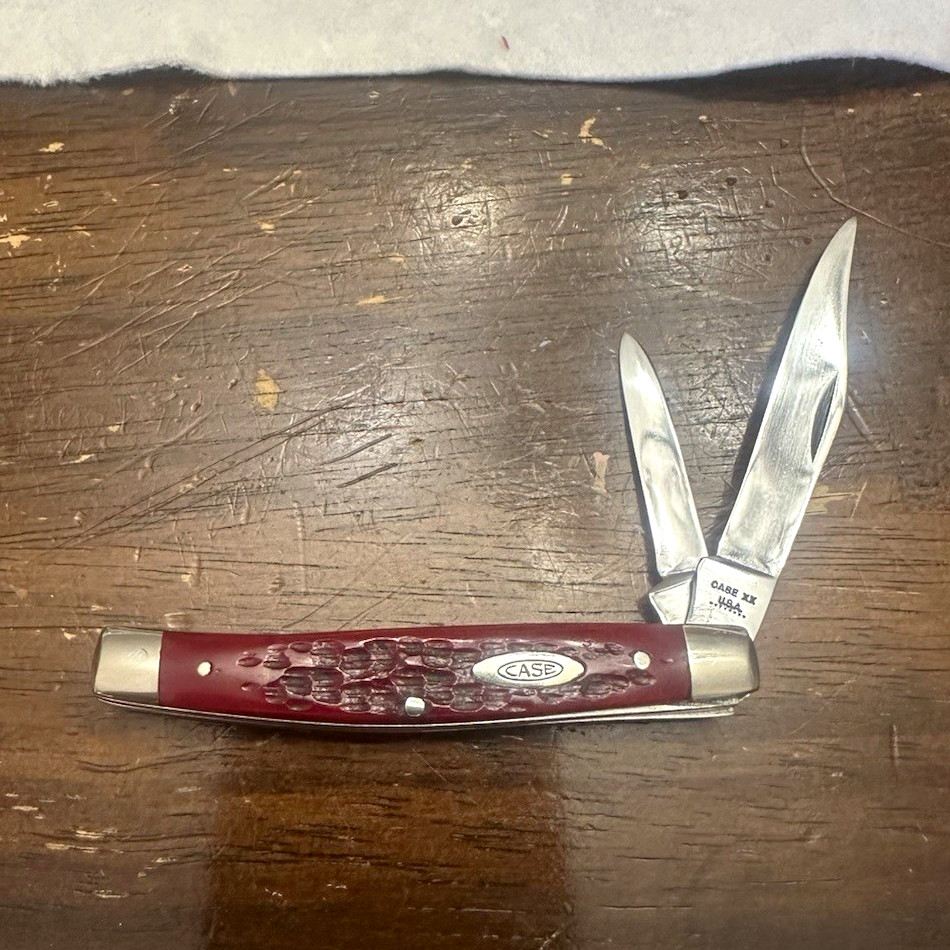 Case XX USA 8 Dot 1972 Red Bone 2-Blade User Nice No Mint New BoneVintage Knife
