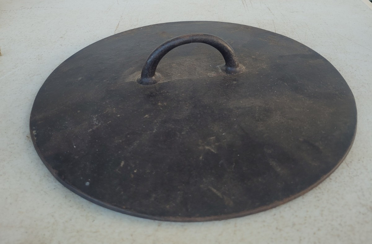 Antique ERIE Griswold No 10 Cast Iron Dutch Oven Flat Lid 839 Pre-Griswold