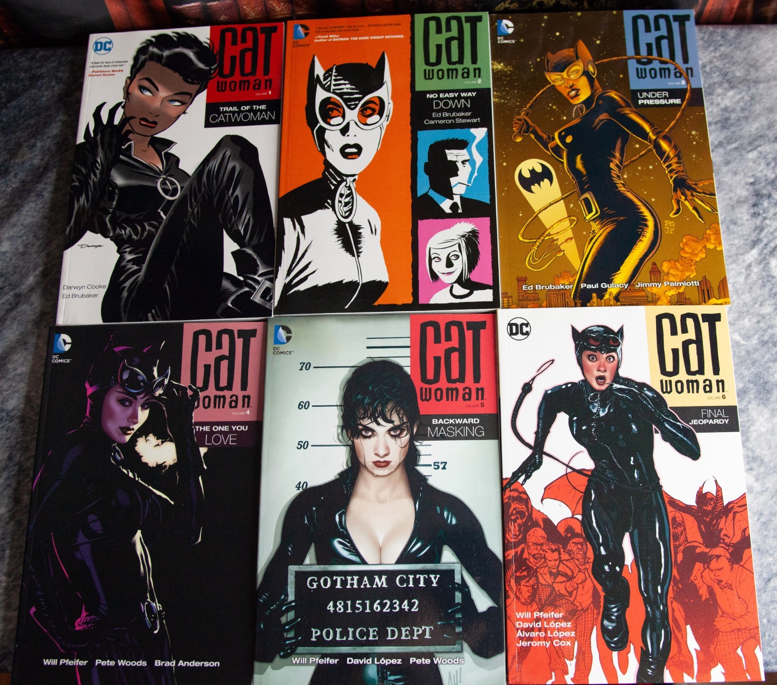 Catwoman by Ed Brubaker TPB Vol. 1-6 - DC Comics - 2011 - Darwyn Cooke