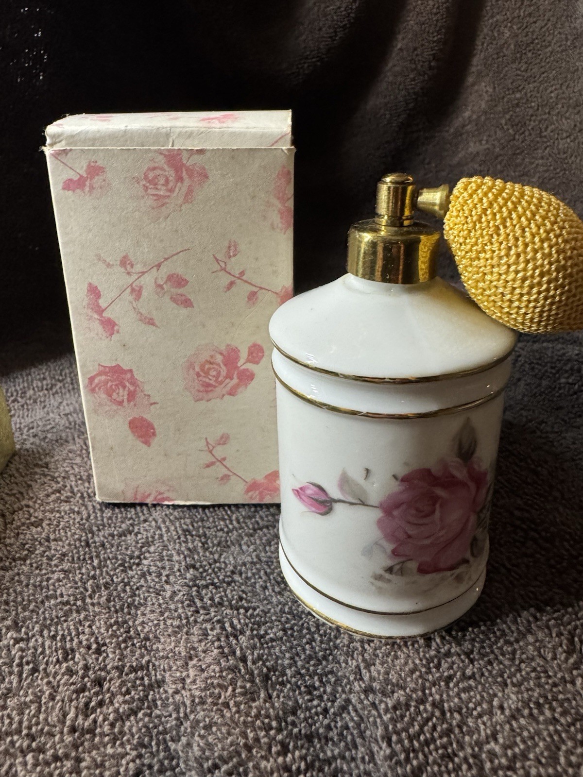 Pretty Vintage Rose Design Perfume Atomizer With Original Box From Wales Japan
