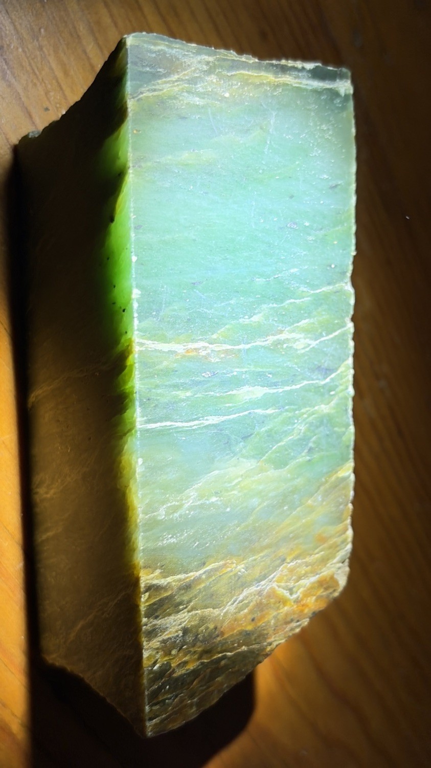 WYOMING GREEN NEPHRITE / JADE Almost 2 POUNDS