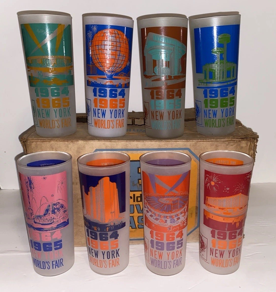 Vintage 1964 1965 NEW YORK WORLD\'S FAIR Souvenir Drinking Glasses w Box Set Of 8