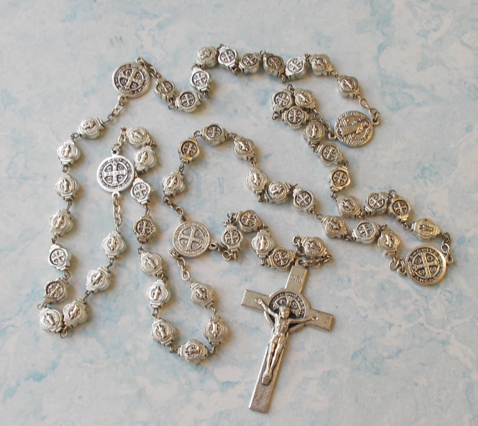 Beautiful  silvertone St. BENEDICT Rosary~Italy~metal St Benedict medal beads