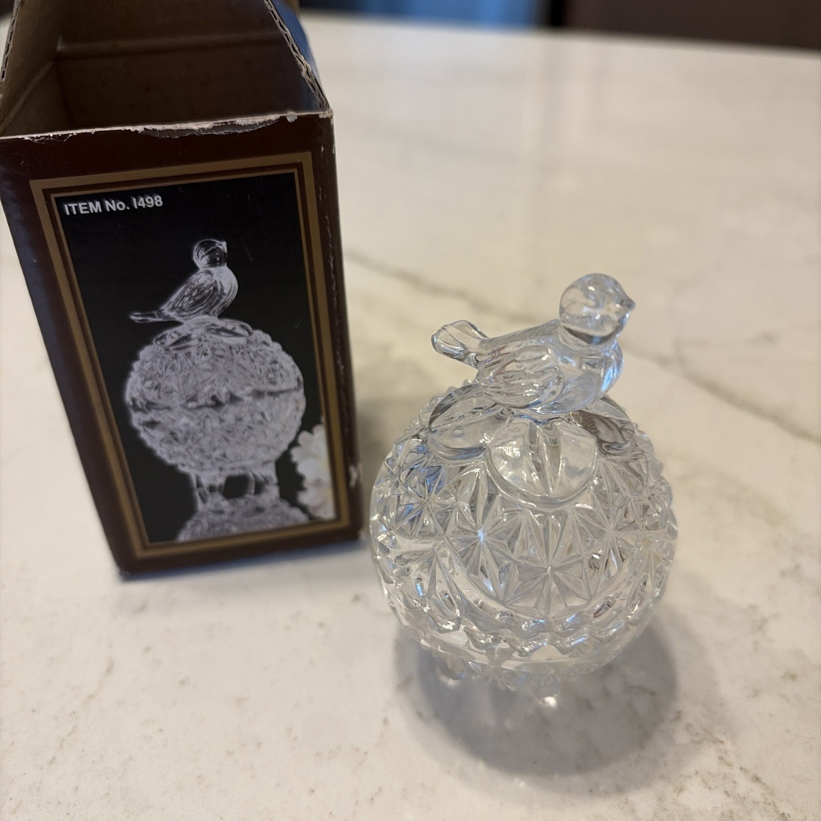 VINTAGE HOFBAUER GLASS Trinket Box w/Bird. / Small 3\