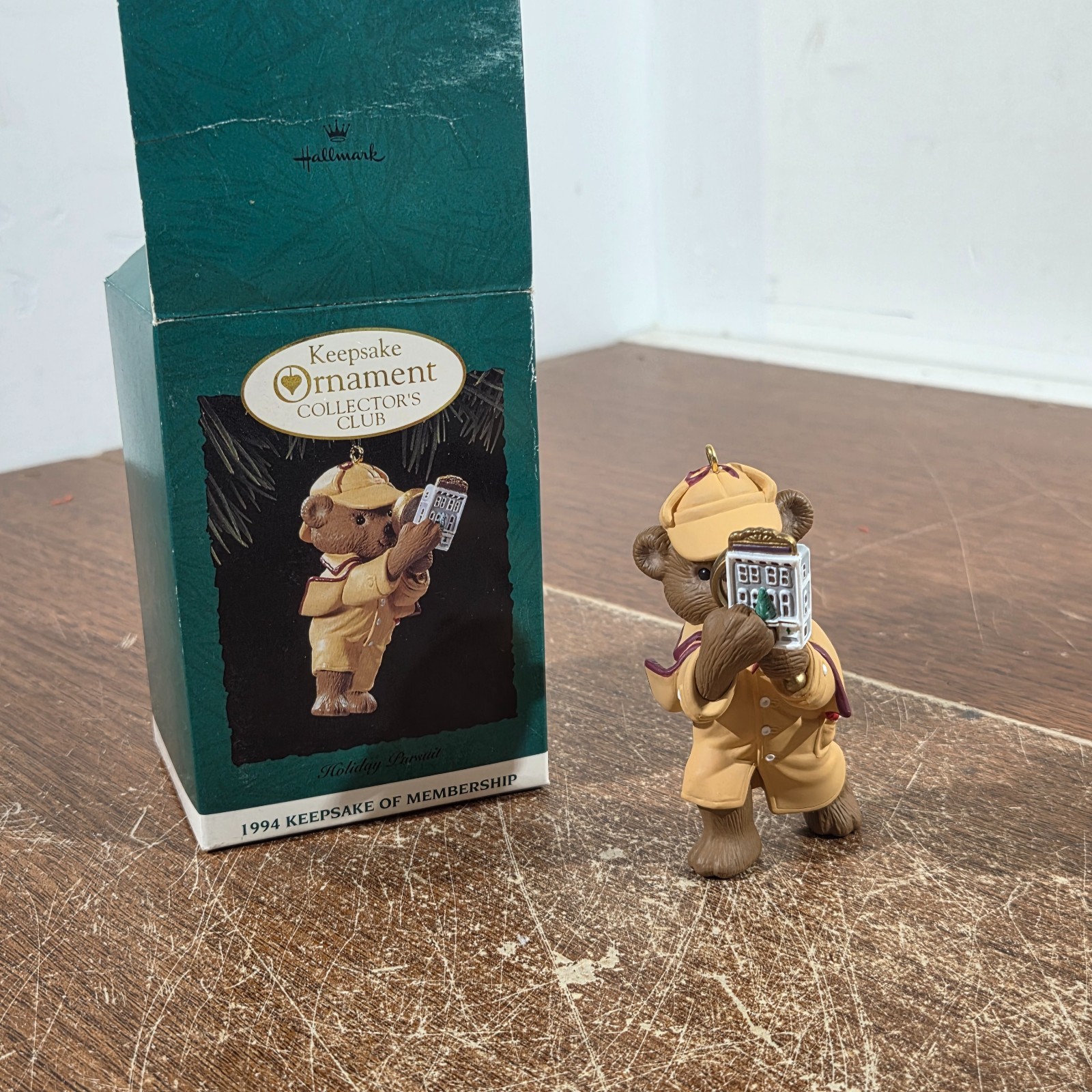 Hallmark Christmas Ornament Holiday Pursuit 1994