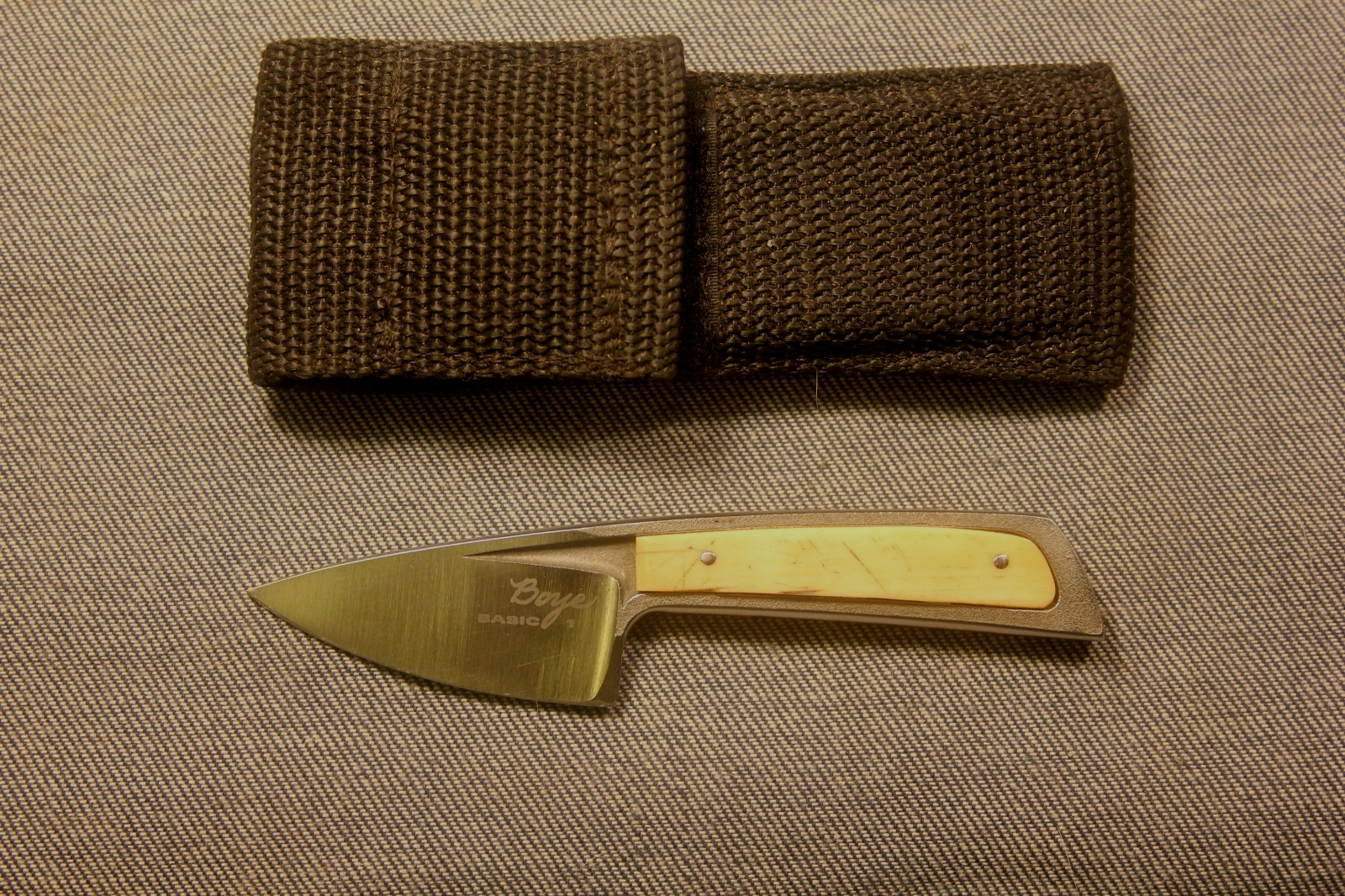 VINTAGE DAVID BOYE BASIC 1 KNIFE
