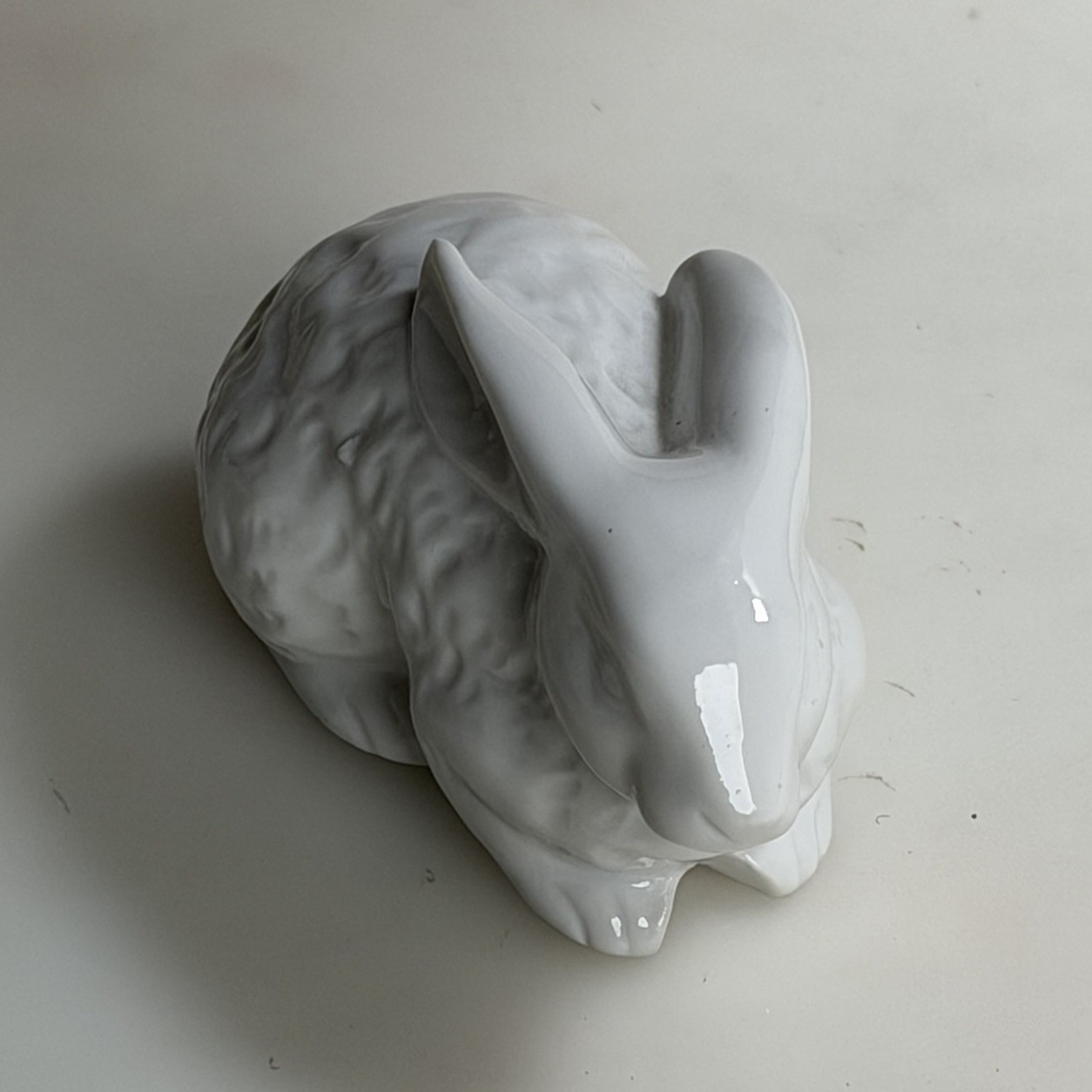 Vintage White Bisque Porcelain Bunny Rabbit Figurine 4” in Made In Japan