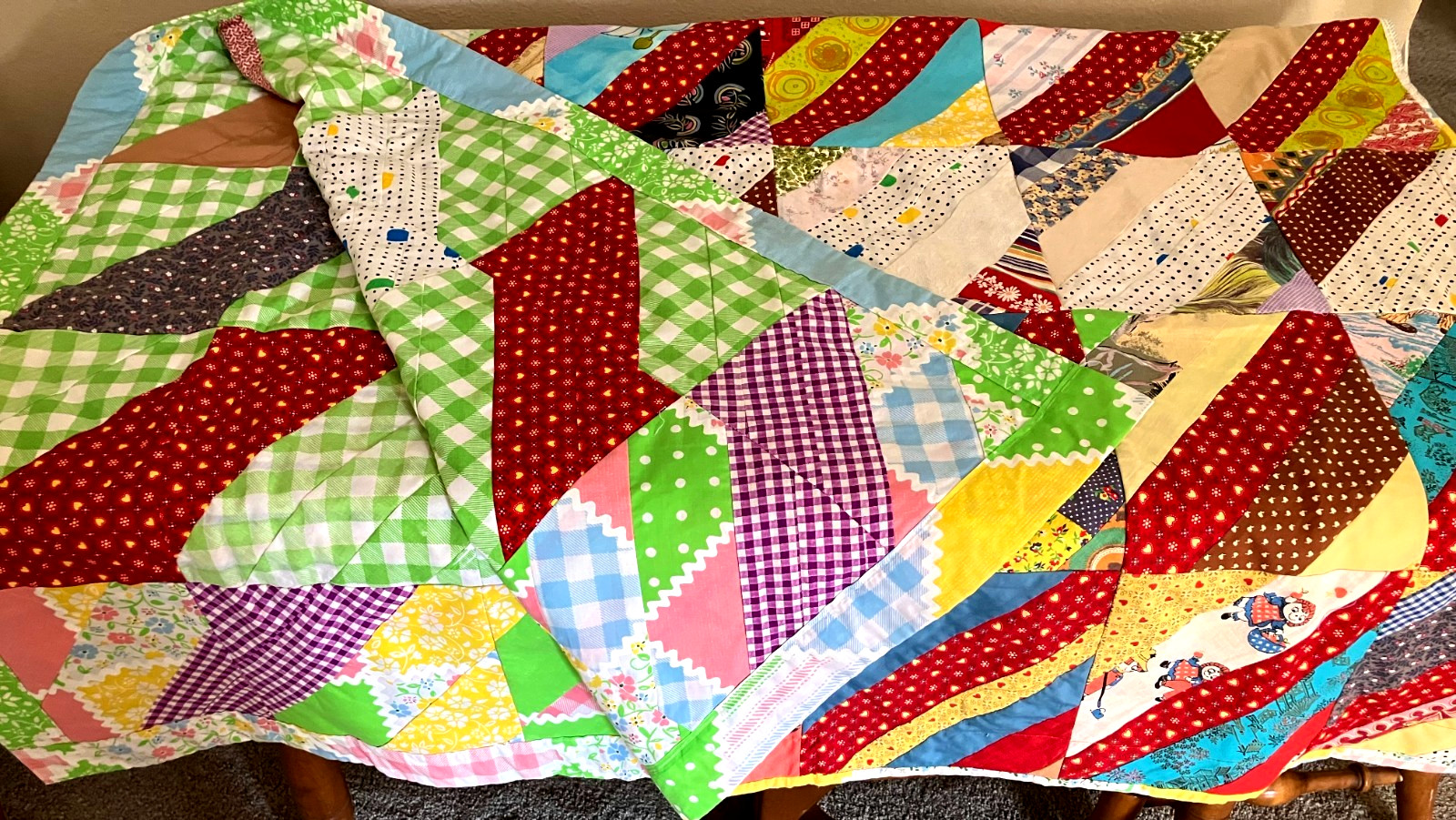 Vintage \'70s - Handmade Machine Stitched - 2 Sided - Colorful Quilt - 51\