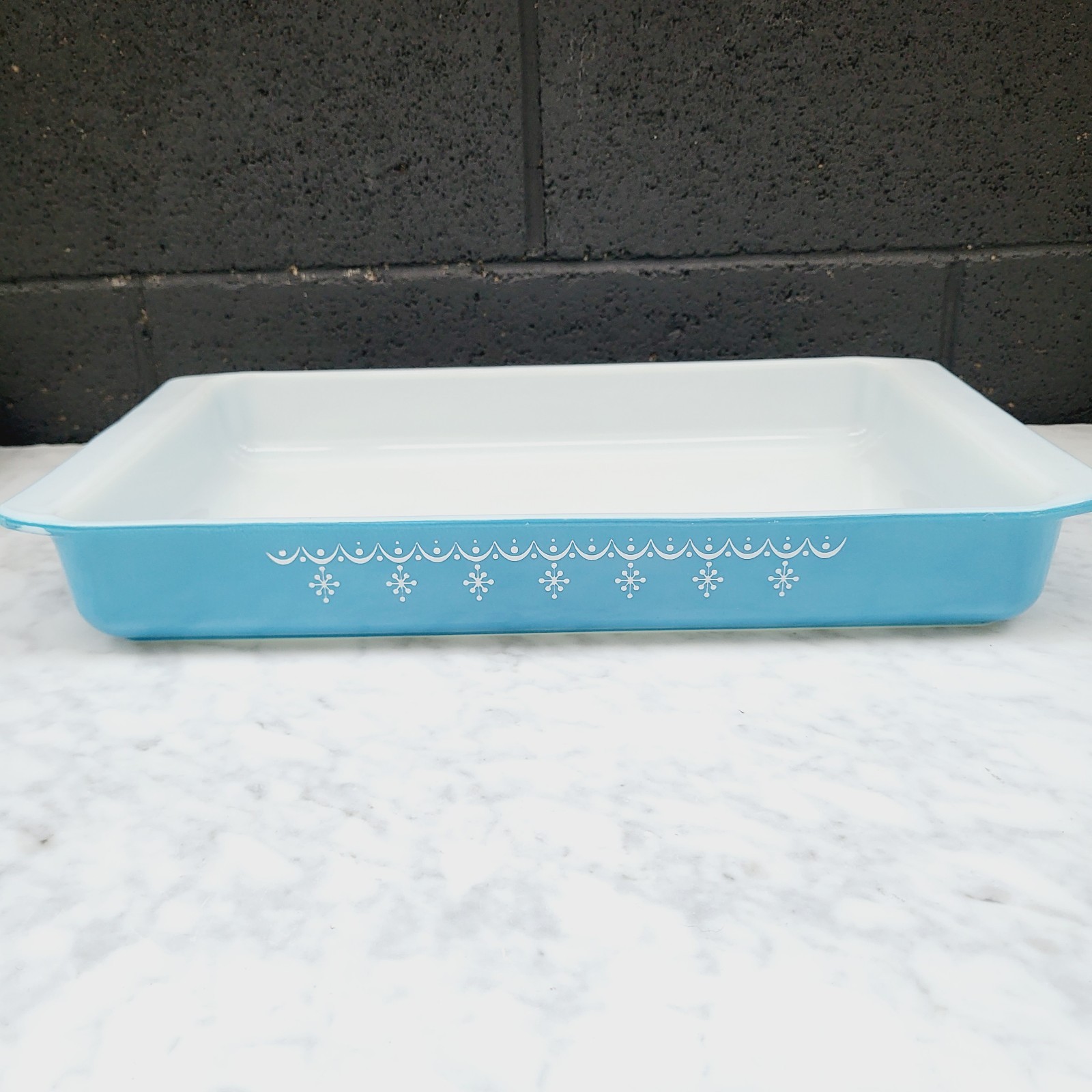 Read Pyrex Snowflake Garland 933 Lasagna Baking Pan Vintage Rectangular Blue 15