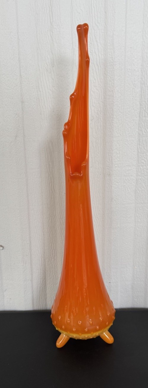 Vintage MCM LE Smith Orange Slag Bittersweet Hobnail  3 Toe Swung Vase 17 Inch