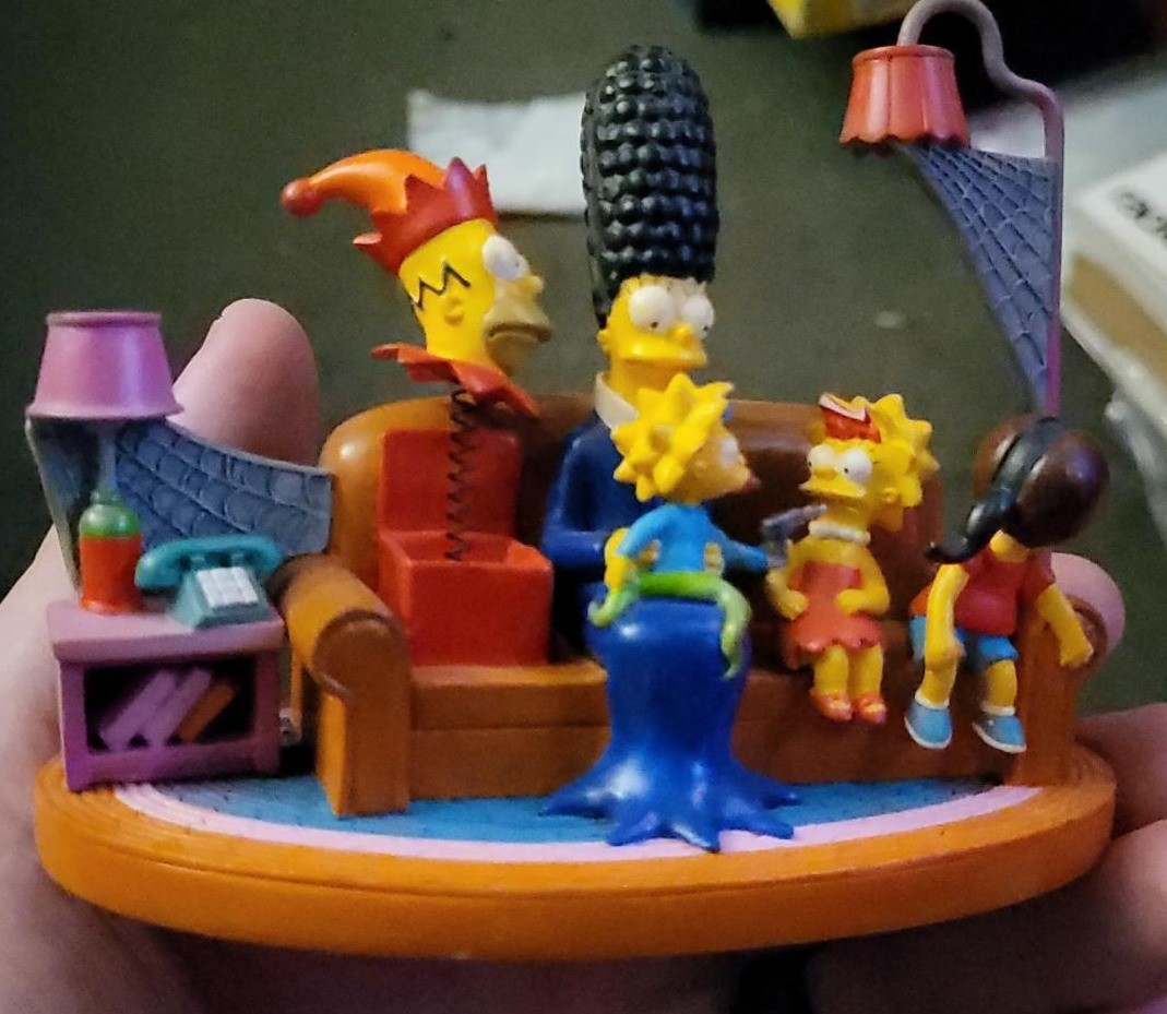 Ultra Rare Hamilton 1st Customer Sample The Simpsons Couch Halloween X - 1 of 1 Ultra Rare Hamilton 1st Customer Sample The Simpsons Couch Halloween X - 1 of 1