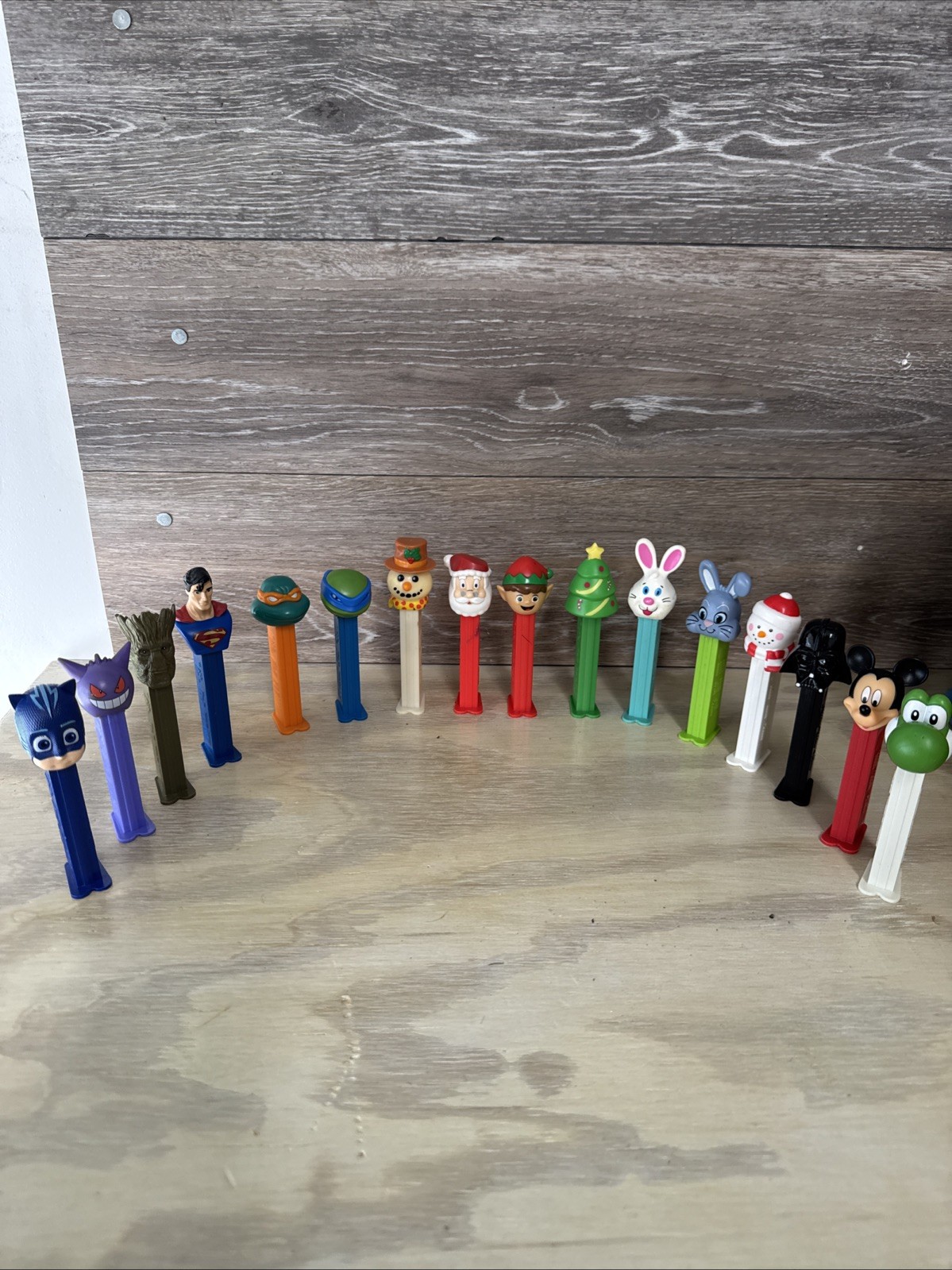 Lot of 16 Pez Dispensers Various Characters With Feet Excellent Condition 