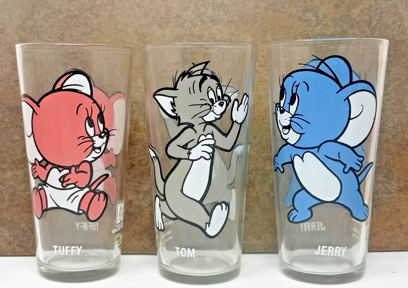 Lot/3 - 1975 PEPSI COLLECTOR SERIES / MGM Inc Tom & Jerry Series White Lettering