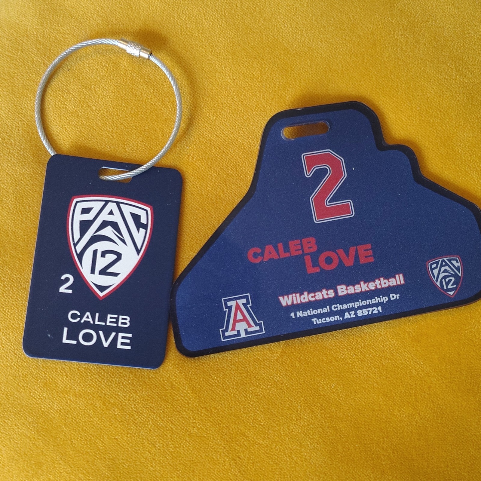 PAC-12 Caleb Love #2 Arizona Wildcats Basketball 2pc Plastic Keychain Set