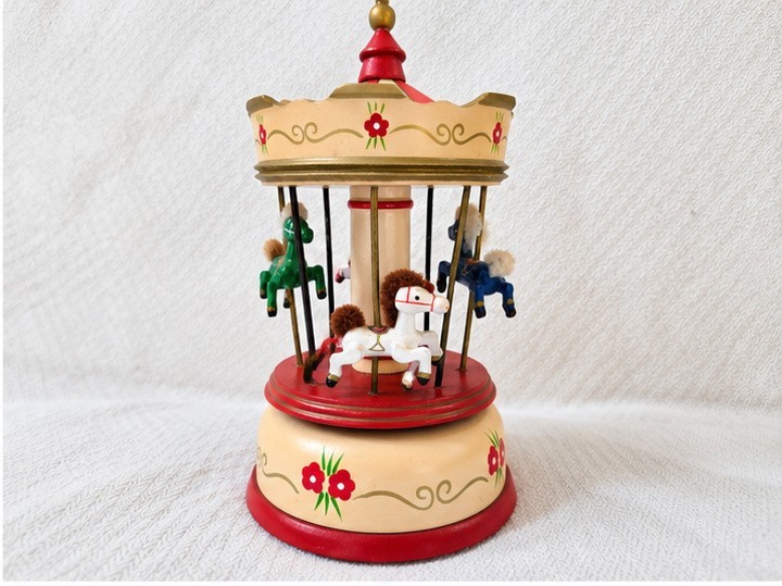 Vintage Wooden Carousel Music Box Jingle Bells Rotating Horses Taiwan ROC