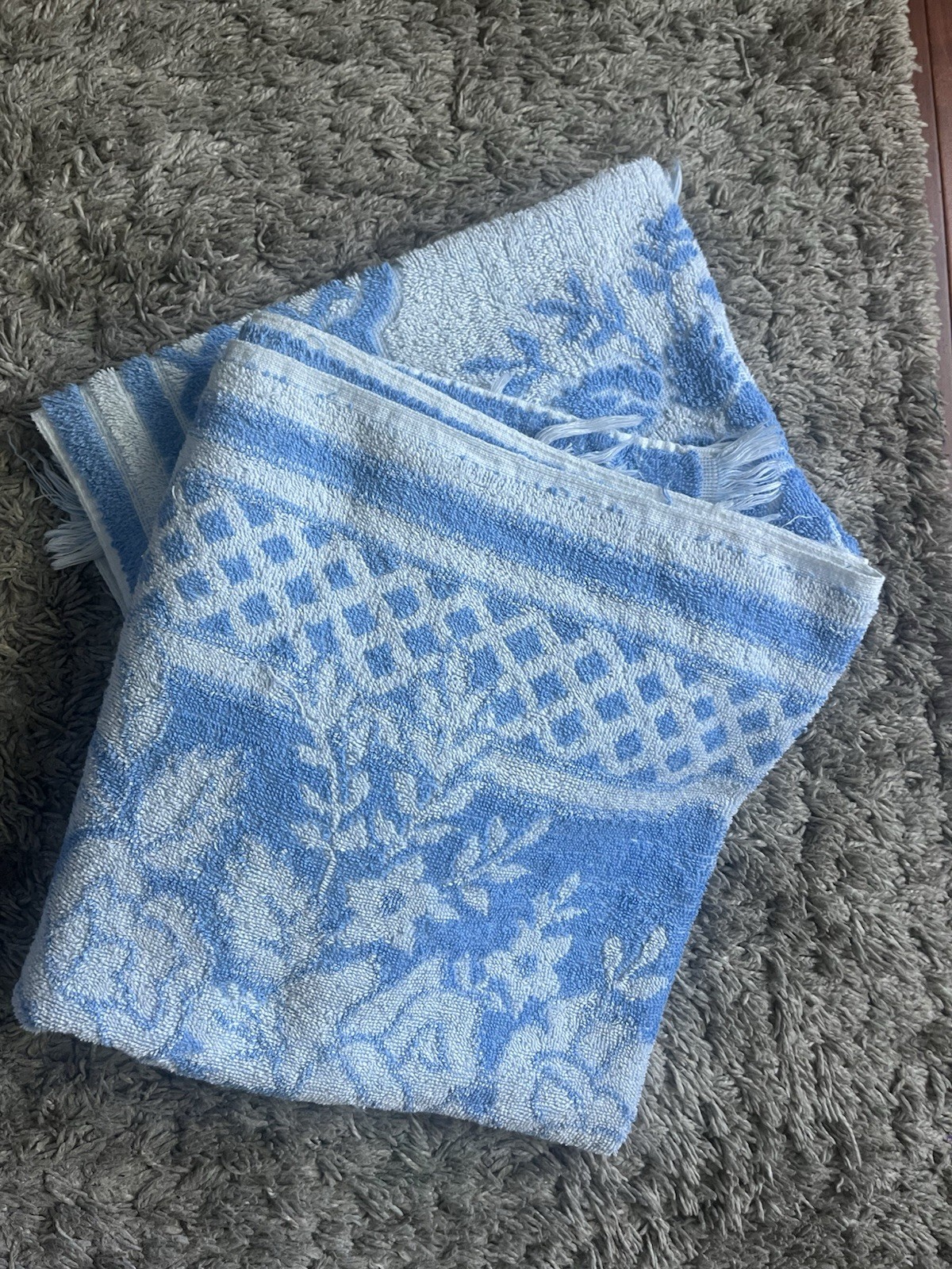 Vintage J.C. Penney Towel Sets 2 OfBlue And White Geometric And flowers