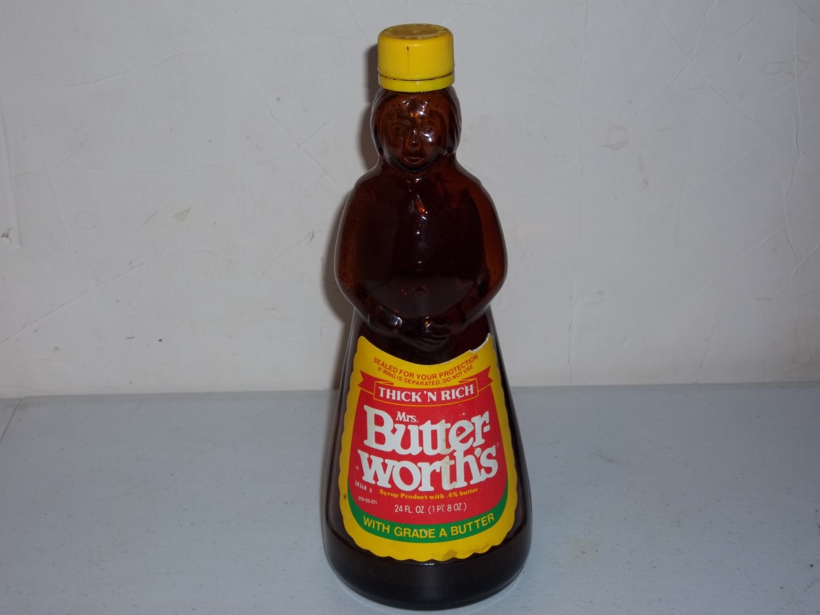 Vintage Mrs Butterworth's Thick N' Rich Syrup with Grade A Butter 24 fl oz empty
