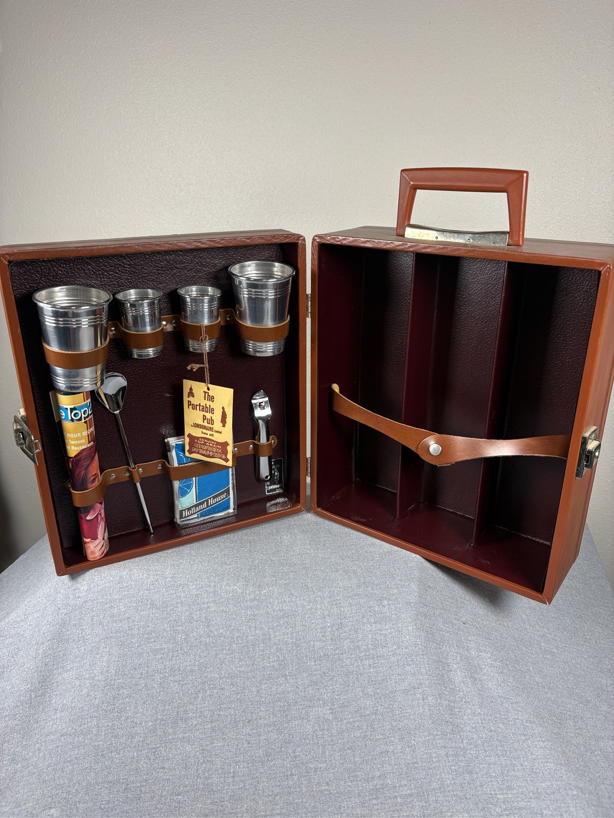 Vintage Londonaire The Portable Pub Travel Bar Set Cocktail Kit Brown Case