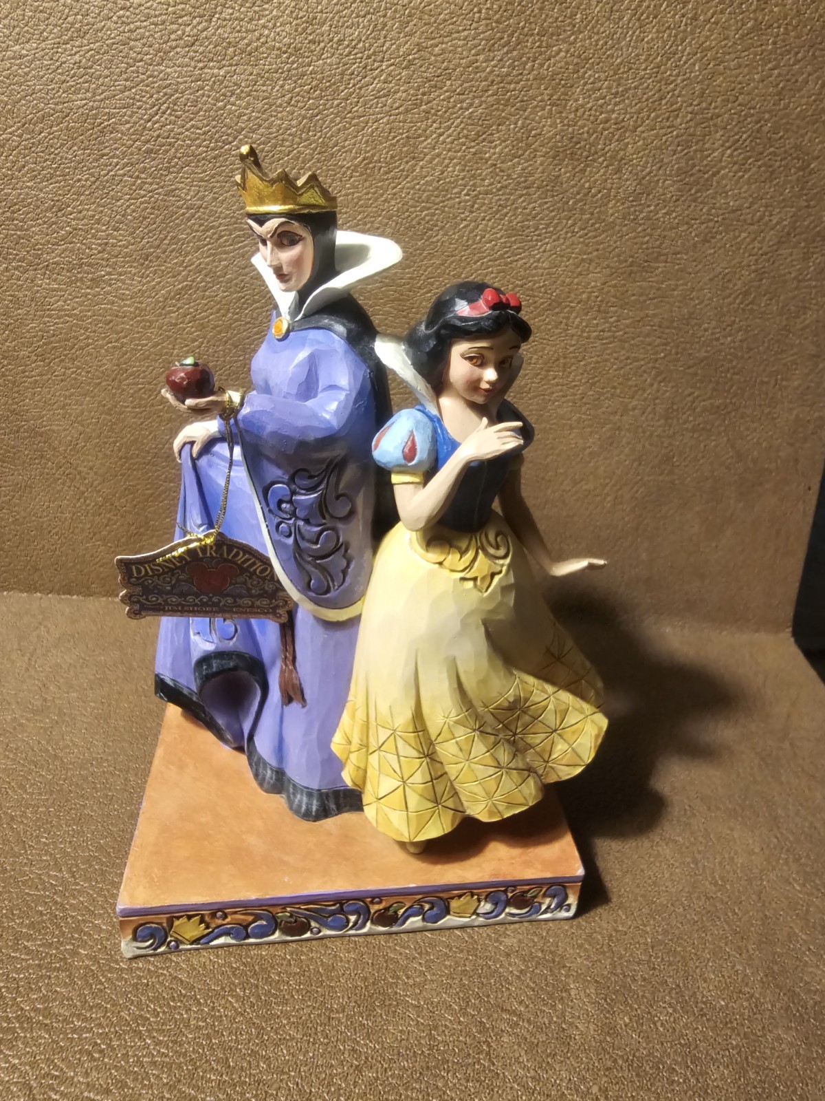 Disney Traditions \ Disney Traditions \