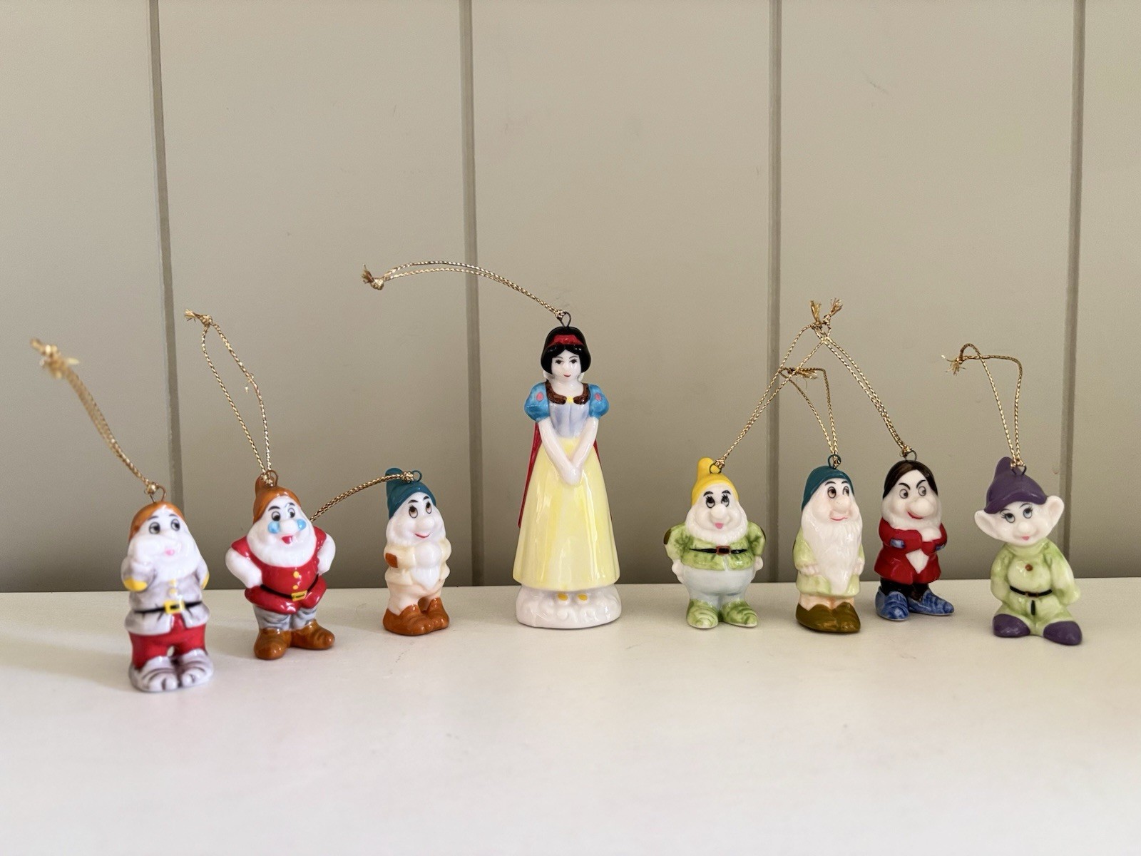 Vtg Disney Snow White & The Seven Dwarfs, Christmas Ornament Set Taiwan Painted