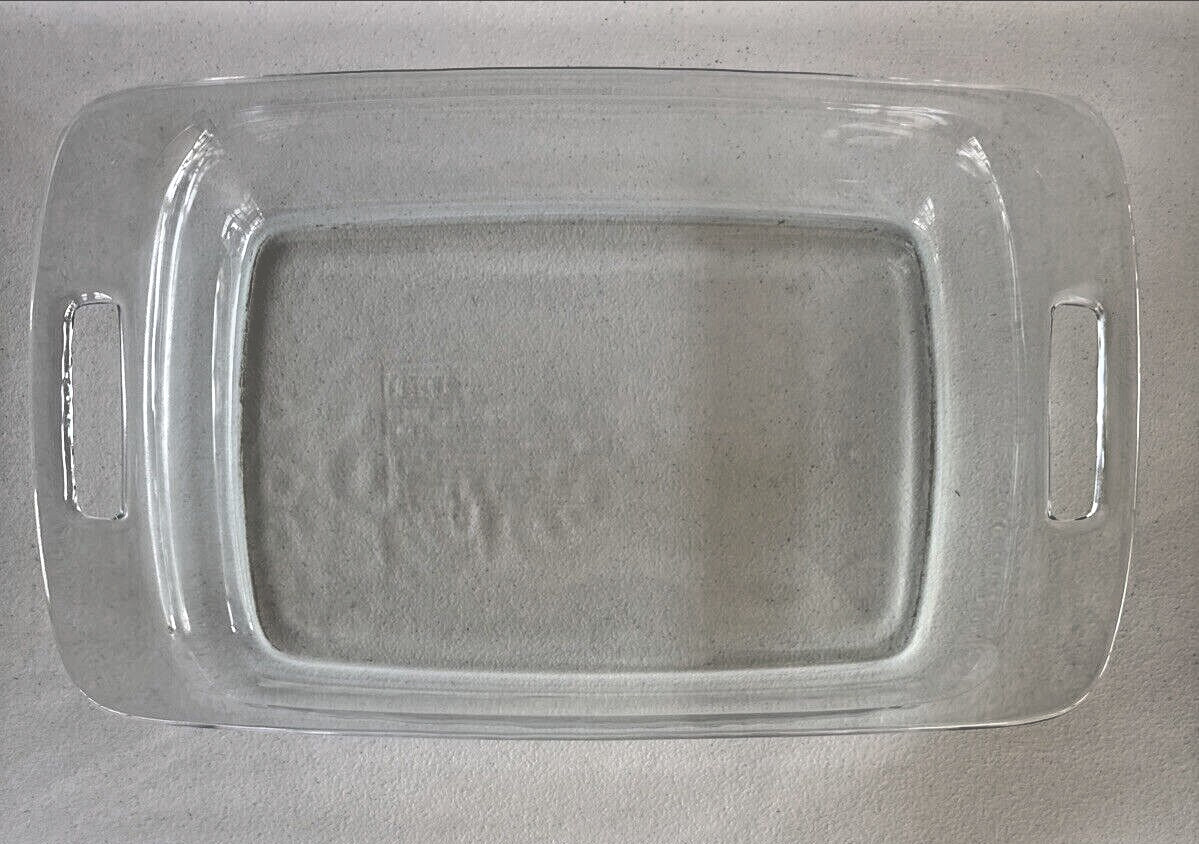 Vintage Pyrex C233 Baking Dish 3 Quart 9\
