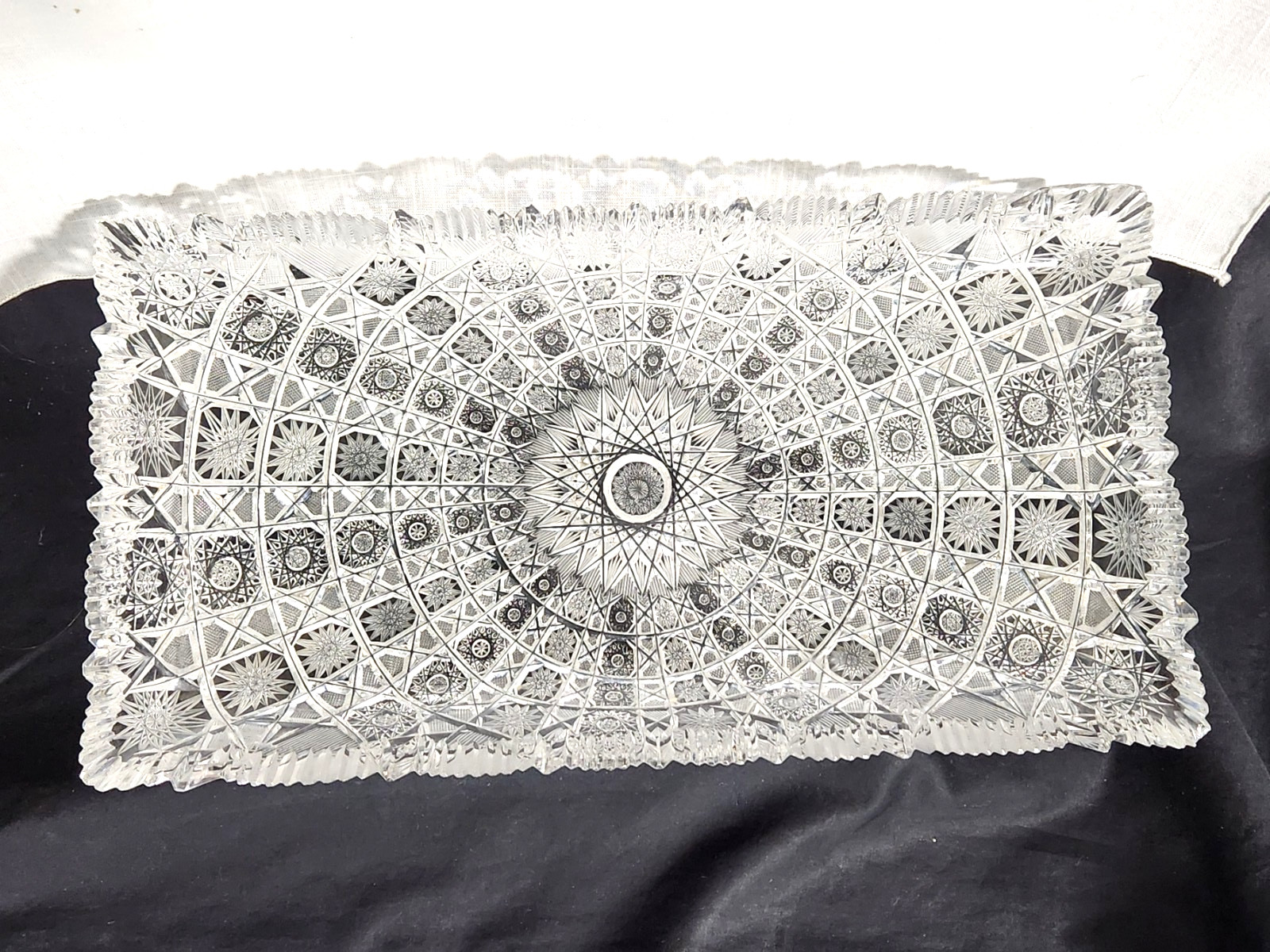 VINTAGE BOHEMIA CZECH CRYSTAL VANITY/SERV TRAY QUEEN\'S LACE PATT, 13\