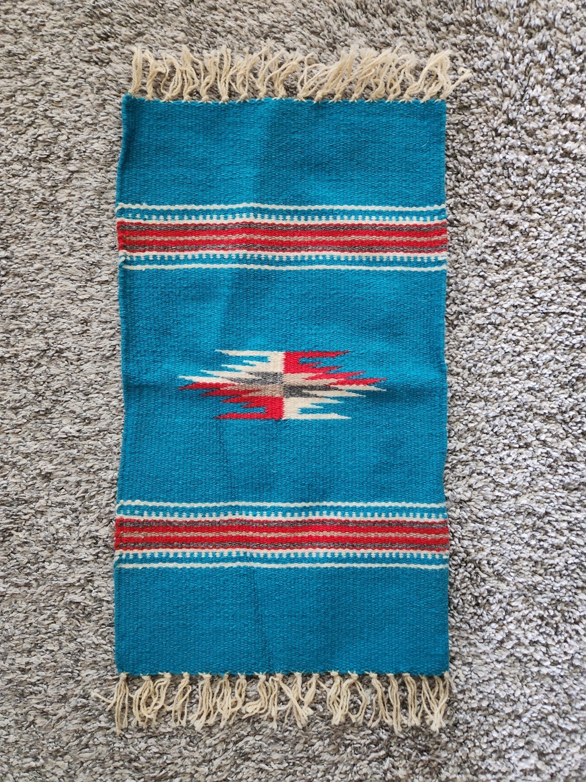  Vintage 1970s Southwestern Handwoven Wool Small Accent Mat / Table Topper